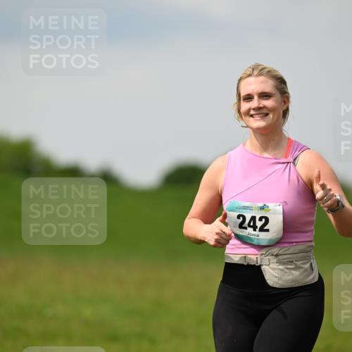 10.05.2026 - 8. Wedeler Halbmarathon Dr. Thomas Lammeyer http://msf.ph/oto/9711950 10.05.2026 12:07:30 Laufen 242 meine-sportfotos.de