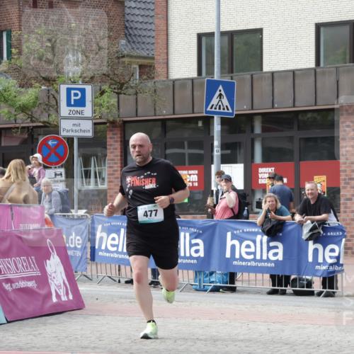 10.05.2026 - 8. Wedeler Halbmarathon Yannick Fuchs http://msf.ph/oto/9712007 10.05.2026 11:24:58 Ziel 477 meine-sportfotos.de