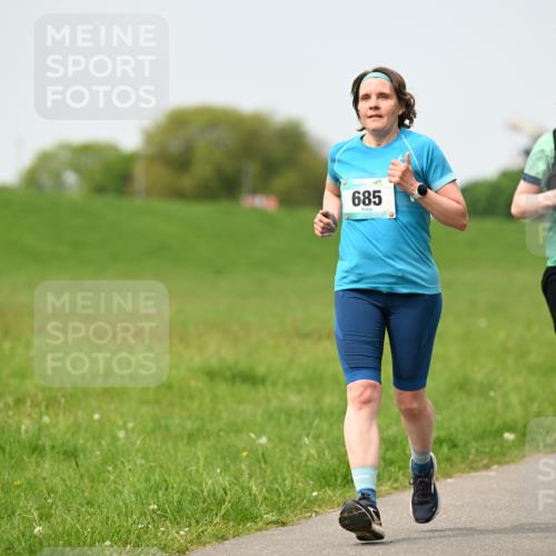 10.05.2026 - 8. Wedeler Halbmarathon Dr. Thomas Lammeyer http://msf.ph/oto/9712026 10.05.2026 12:07:43 Laufen 685, 382 meine-sportfotos.de