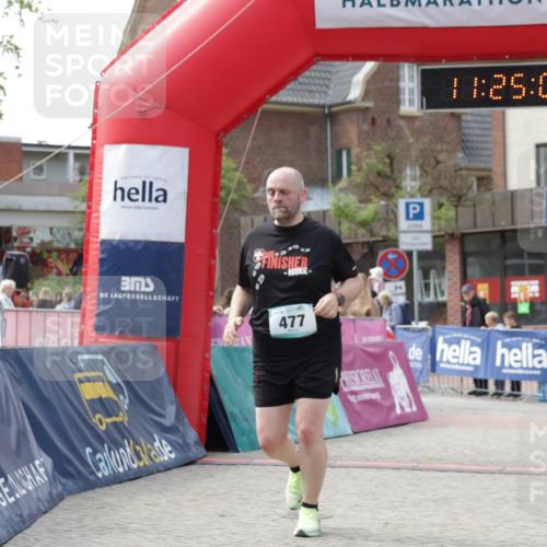 10.05.2026 - 8. Wedeler Halbmarathon Yannick Fuchs http://msf.ph/oto/9712044 10.05.2026 11:25:00 Ziel 477 meine-sportfotos.de