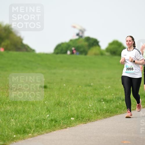 10.05.2026 - 8. Wedeler Halbmarathon Dr. Thomas Lammeyer http://msf.ph/oto/9712092 10.05.2026 12:07:51 Laufen 2055, 708 meine-sportfotos.de