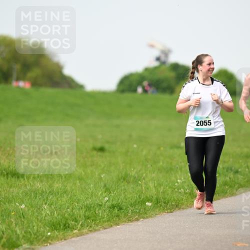 10.05.2026 - 8. Wedeler Halbmarathon Dr. Thomas Lammeyer http://msf.ph/oto/9712115 10.05.2026 12:07:52 Laufen 708, 2055 meine-sportfotos.de