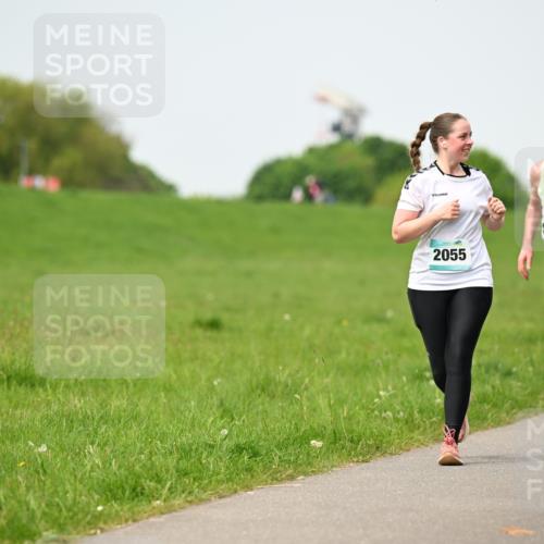 10.05.2026 - 8. Wedeler Halbmarathon Dr. Thomas Lammeyer http://msf.ph/oto/9712124 10.05.2026 12:07:52 Laufen 2055, 708 meine-sportfotos.de