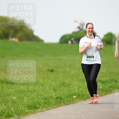 10.05.2026 - 8. Wedeler Halbmarathon Dr. Thomas Lammeyer http://msf.ph/oto/9712131 10.05.2026 12:07:52 Laufen 2055, 708 meine-sportfotos.de