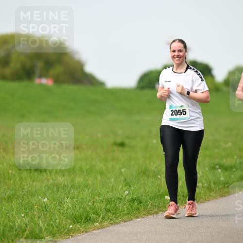 10.05.2026 - 8. Wedeler Halbmarathon Dr. Thomas Lammeyer http://msf.ph/oto/9712149 10.05.2026 12:07:53 Laufen 12772, 2055, 708 meine-sportfotos.de