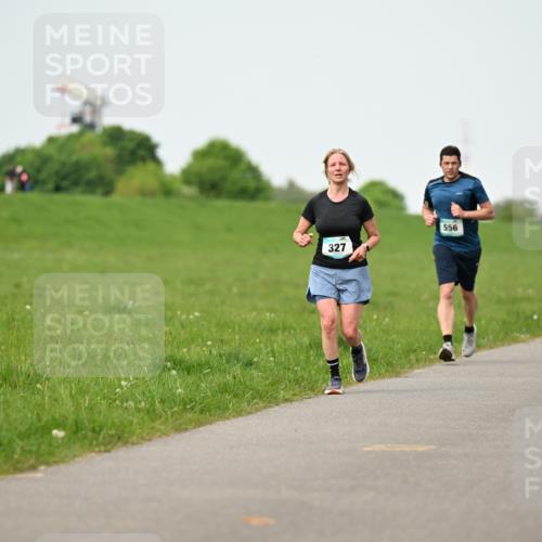 10.05.2026 - 8. Wedeler Halbmarathon Dr. Thomas Lammeyer http://msf.ph/oto/9712222 10.05.2026 12:08:01 Laufen 327 meine-sportfotos.de