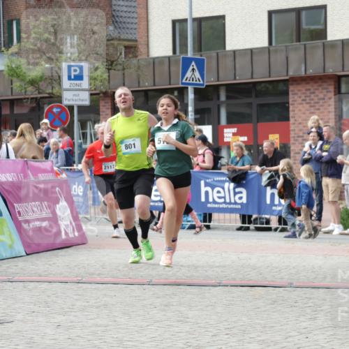 10.05.2026 - 8. Wedeler Halbmarathon Yannick Fuchs http://msf.ph/oto/9712333 10.05.2026 11:25:37 Ziel 518, 801, 2117 meine-sportfotos.de