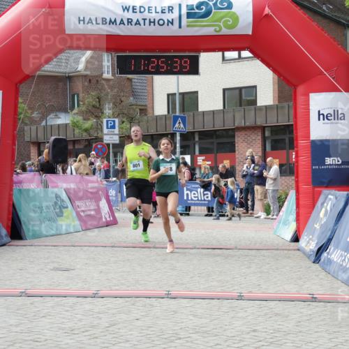 10.05.2026 - 8. Wedeler Halbmarathon Yannick Fuchs http://msf.ph/oto/9712343 10.05.2026 11:25:37 Ziel 518, 801, 2117 meine-sportfotos.de