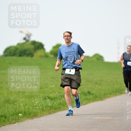 10.05.2026 - 8. Wedeler Halbmarathon Dr. Thomas Lammeyer http://msf.ph/oto/9712412 10.05.2026 12:08:35 Laufen  meine-sportfotos.de
