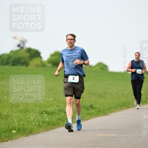 10.05.2026 - 8. Wedeler Halbmarathon Dr. Thomas Lammeyer http://msf.ph/oto/9712417 10.05.2026 12:08:35 Laufen  meine-sportfotos.de
