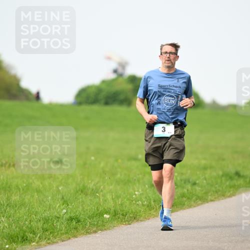 10.05.2026 - 8. Wedeler Halbmarathon Dr. Thomas Lammeyer http://msf.ph/oto/9712438 10.05.2026 12:08:36 Laufen  meine-sportfotos.de