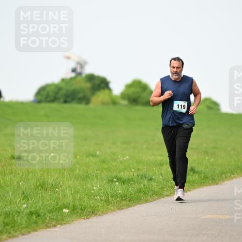 10.05.2026 - 8. Wedeler Halbmarathon Dr. Thomas Lammeyer http://msf.ph/oto/9712476 10.05.2026 12:08:40 Laufen 119 meine-sportfotos.de
