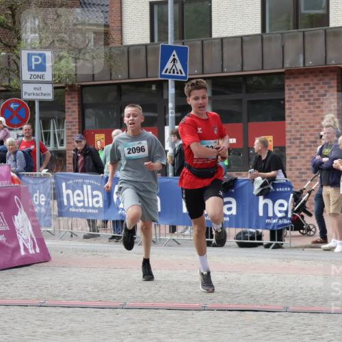10.05.2026 - 8. Wedeler Halbmarathon Yannick Fuchs http://msf.ph/oto/9712478 10.05.2026 11:26:04 Ziel 931, 2096 meine-sportfotos.de