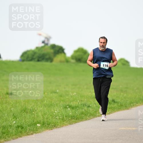 10.05.2026 - 8. Wedeler Halbmarathon Dr. Thomas Lammeyer http://msf.ph/oto/9712482 10.05.2026 12:08:40 Laufen 119 meine-sportfotos.de
