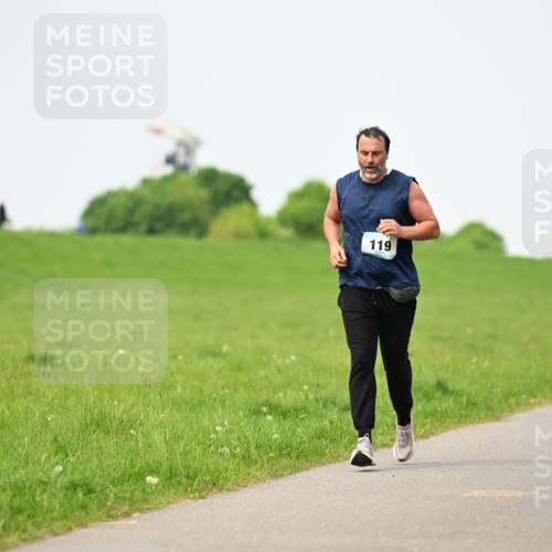 10.05.2026 - 8. Wedeler Halbmarathon Dr. Thomas Lammeyer http://msf.ph/oto/9712488 10.05.2026 12:08:41 Laufen 119 meine-sportfotos.de
