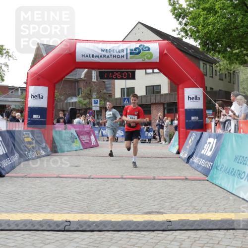 10.05.2026 - 8. Wedeler Halbmarathon Yannick Fuchs http://msf.ph/oto/9712501 10.05.2026 11:26:05 Ziel 931, 2096 meine-sportfotos.de