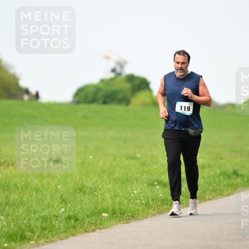 10.05.2026 - 8. Wedeler Halbmarathon Dr. Thomas Lammeyer http://msf.ph/oto/9712503 10.05.2026 12:08:41 Laufen 119 meine-sportfotos.de