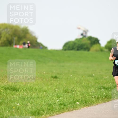 10.05.2026 - 8. Wedeler Halbmarathon Dr. Thomas Lammeyer http://msf.ph/oto/9712538 10.05.2026 12:09:09 Laufen  meine-sportfotos.de