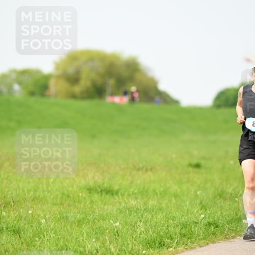 10.05.2026 - 8. Wedeler Halbmarathon Dr. Thomas Lammeyer http://msf.ph/oto/9712582 10.05.2026 12:09:11 Laufen  meine-sportfotos.de