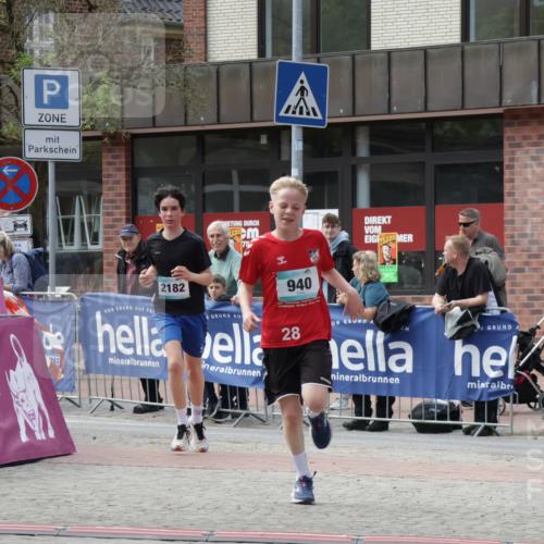 10.05.2026 - 8. Wedeler Halbmarathon Yannick Fuchs http://msf.ph/oto/9712593 10.05.2026 11:26:18 Ziel 940, 2182 meine-sportfotos.de