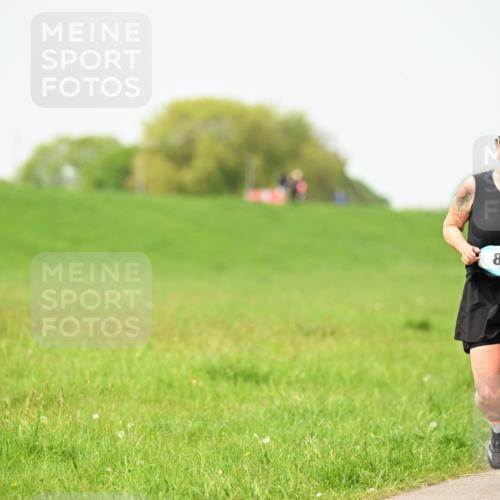 10.05.2026 - 8. Wedeler Halbmarathon Dr. Thomas Lammeyer http://msf.ph/oto/9712595 10.05.2026 12:09:11 Laufen  meine-sportfotos.de