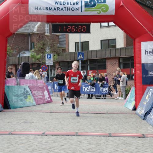 10.05.2026 - 8. Wedeler Halbmarathon Yannick Fuchs http://msf.ph/oto/9712611 10.05.2026 11:26:18 Ziel 940, 2182 meine-sportfotos.de
