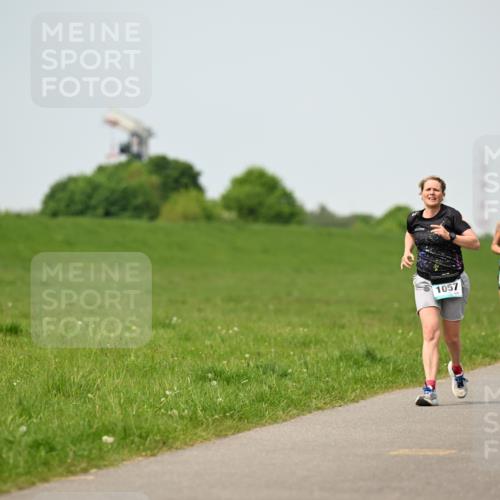 10.05.2026 - 8. Wedeler Halbmarathon Dr. Thomas Lammeyer http://msf.ph/oto/9712629 10.05.2026 12:09:18 Laufen 1057, 2188 meine-sportfotos.de