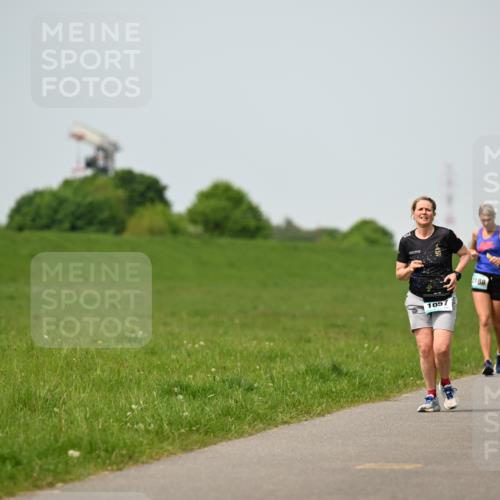 10.05.2026 - 8. Wedeler Halbmarathon Dr. Thomas Lammeyer http://msf.ph/oto/9712636 10.05.2026 12:09:17 Laufen 1057, 2188 meine-sportfotos.de