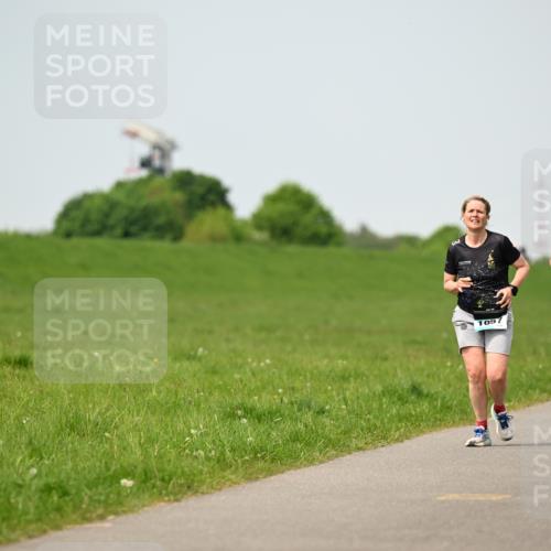 10.05.2026 - 8. Wedeler Halbmarathon Dr. Thomas Lammeyer http://msf.ph/oto/9712639 10.05.2026 12:09:18 Laufen 1057, 188 meine-sportfotos.de