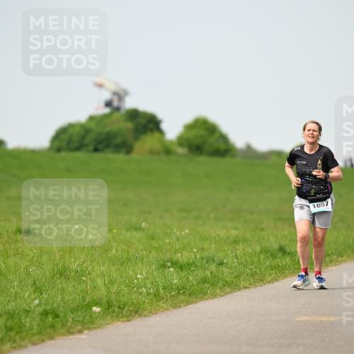 10.05.2026 - 8. Wedeler Halbmarathon Dr. Thomas Lammeyer http://msf.ph/oto/9712648 10.05.2026 12:09:18 Laufen 1057, 2188 meine-sportfotos.de