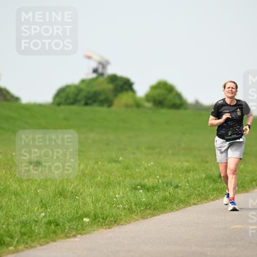 10.05.2026 - 8. Wedeler Halbmarathon Dr. Thomas Lammeyer http://msf.ph/oto/9712661 10.05.2026 12:09:19 Laufen 188 meine-sportfotos.de