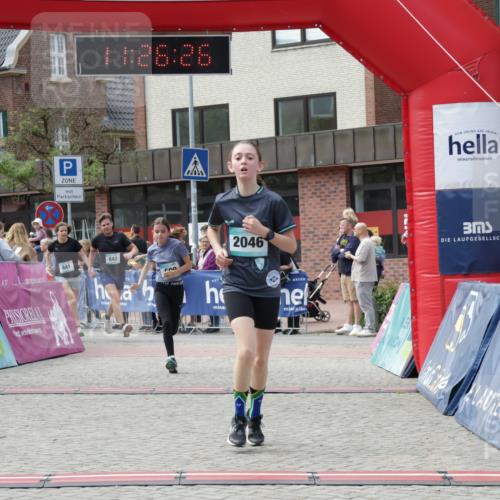 10.05.2026 - 8. Wedeler Halbmarathon Yannick Fuchs http://msf.ph/oto/9712672 10.05.2026 11:26:24 Ziel 572, 699, 841, 842, 940, 2046, 2182 meine-sportfotos.de