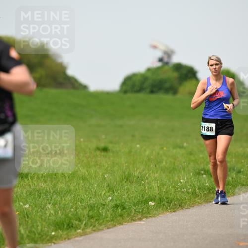 10.05.2026 - 8. Wedeler Halbmarathon Dr. Thomas Lammeyer http://msf.ph/oto/9712691 10.05.2026 12:09:25 Laufen 1869, 2188 meine-sportfotos.de