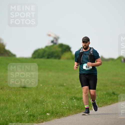 10.05.2026 - 8. Wedeler Halbmarathon Dr. Thomas Lammeyer http://msf.ph/oto/9712719 10.05.2026 12:09:45 Laufen  meine-sportfotos.de