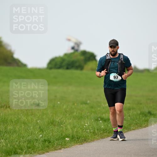 10.05.2026 - 8. Wedeler Halbmarathon Dr. Thomas Lammeyer http://msf.ph/oto/9712721 10.05.2026 12:09:45 Laufen  meine-sportfotos.de