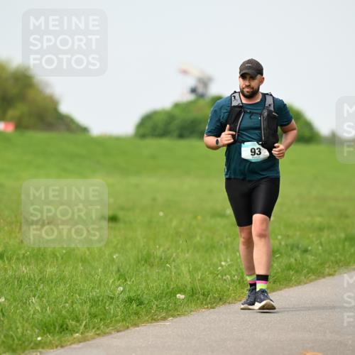 10.05.2026 - 8. Wedeler Halbmarathon Dr. Thomas Lammeyer http://msf.ph/oto/9712730 10.05.2026 12:09:46 Laufen  meine-sportfotos.de