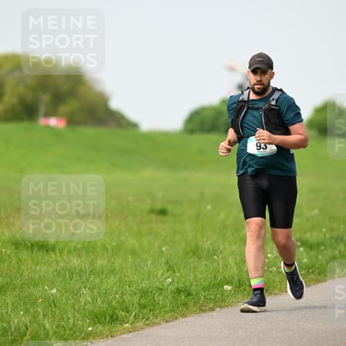 10.05.2026 - 8. Wedeler Halbmarathon Dr. Thomas Lammeyer http://msf.ph/oto/9712733 10.05.2026 12:09:47 Laufen  meine-sportfotos.de