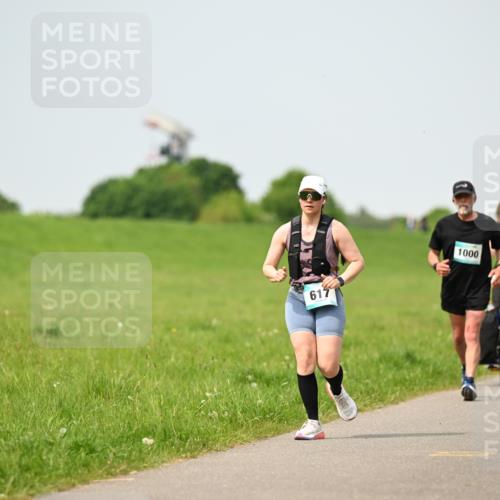 10.05.2026 - 8. Wedeler Halbmarathon Dr. Thomas Lammeyer http://msf.ph/oto/9712737 10.05.2026 12:10:01 Laufen 1000 meine-sportfotos.de