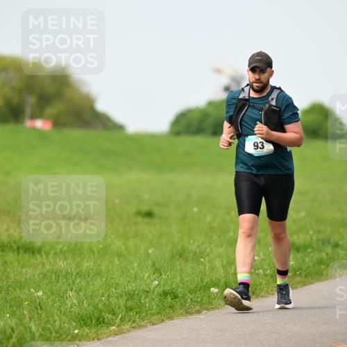 10.05.2026 - 8. Wedeler Halbmarathon Dr. Thomas Lammeyer http://msf.ph/oto/9712739 10.05.2026 12:09:46 Laufen  meine-sportfotos.de