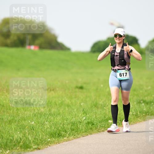10.05.2026 - 8. Wedeler Halbmarathon Dr. Thomas Lammeyer http://msf.ph/oto/9712759 10.05.2026 12:10:02 Laufen 110, 617, 100 meine-sportfotos.de
