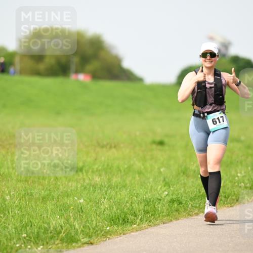 10.05.2026 - 8. Wedeler Halbmarathon Dr. Thomas Lammeyer http://msf.ph/oto/9712766 10.05.2026 12:10:03 Laufen 617, 100 meine-sportfotos.de