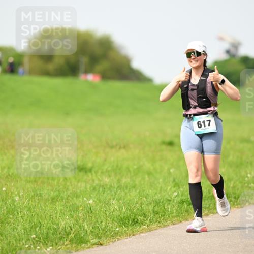 10.05.2026 - 8. Wedeler Halbmarathon Dr. Thomas Lammeyer http://msf.ph/oto/9712769 10.05.2026 12:10:03 Laufen 617, 1000 meine-sportfotos.de