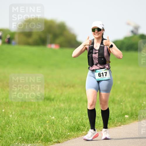 10.05.2026 - 8. Wedeler Halbmarathon Dr. Thomas Lammeyer http://msf.ph/oto/9712775 10.05.2026 12:10:04 Laufen 617, 1000 meine-sportfotos.de