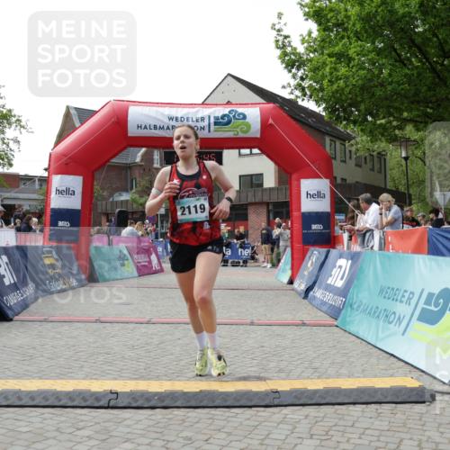 10.05.2026 - 8. Wedeler Halbmarathon Yannick Fuchs http://msf.ph/oto/9712776 10.05.2026 11:26:43 Ziel 167, 438, 989, 2119 meine-sportfotos.de