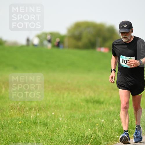 10.05.2026 - 8. Wedeler Halbmarathon Dr. Thomas Lammeyer http://msf.ph/oto/9712807 10.05.2026 12:10:08 Laufen  meine-sportfotos.de