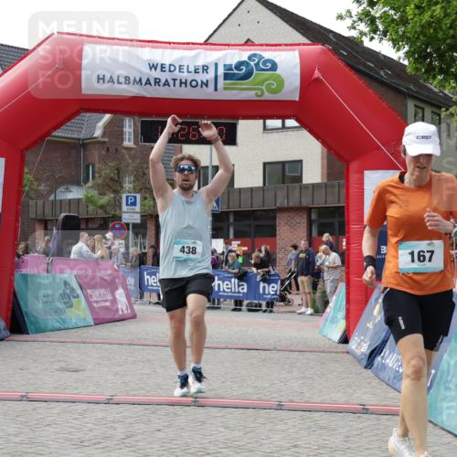 10.05.2026 - 8. Wedeler Halbmarathon Yannick Fuchs http://msf.ph/oto/9712822 10.05.2026 11:26:49 Ziel 167, 438, 989 meine-sportfotos.de