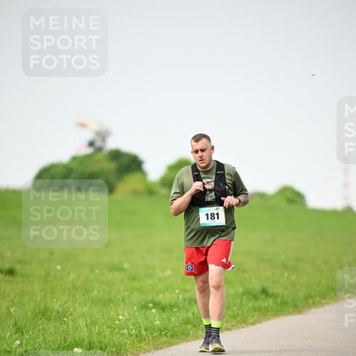 10.05.2026 - 8. Wedeler Halbmarathon Dr. Thomas Lammeyer http://msf.ph/oto/9712855 10.05.2026 12:10:46 Laufen 181 meine-sportfotos.de