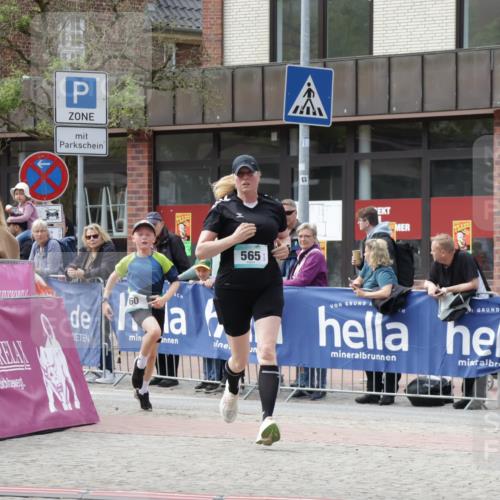 10.05.2026 - 8. Wedeler Halbmarathon Yannick Fuchs http://msf.ph/oto/9712856 10.05.2026 11:27:02 Ziel 60, 565, 967 meine-sportfotos.de