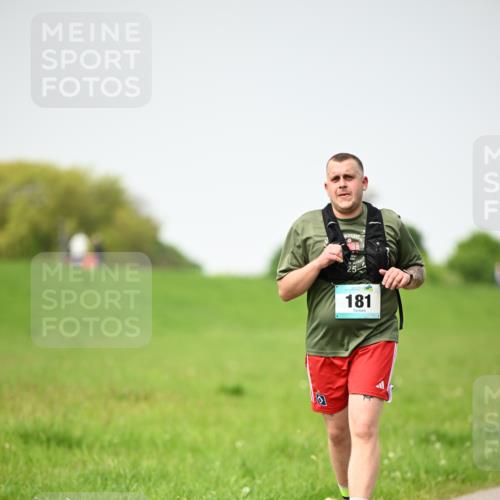 10.05.2026 - 8. Wedeler Halbmarathon Dr. Thomas Lammeyer http://msf.ph/oto/9712874 10.05.2026 12:10:48 Laufen 181 meine-sportfotos.de
