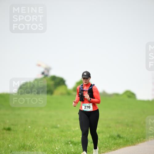 10.05.2026 - 8. Wedeler Halbmarathon Dr. Thomas Lammeyer http://msf.ph/oto/9712886 10.05.2026 12:10:53 Laufen 270 meine-sportfotos.de